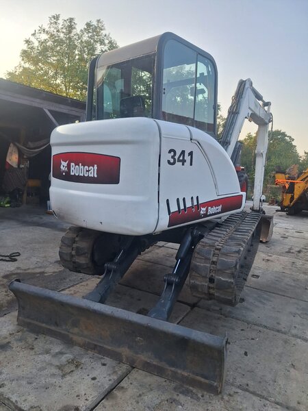 Miniexcavator Bobcat 341